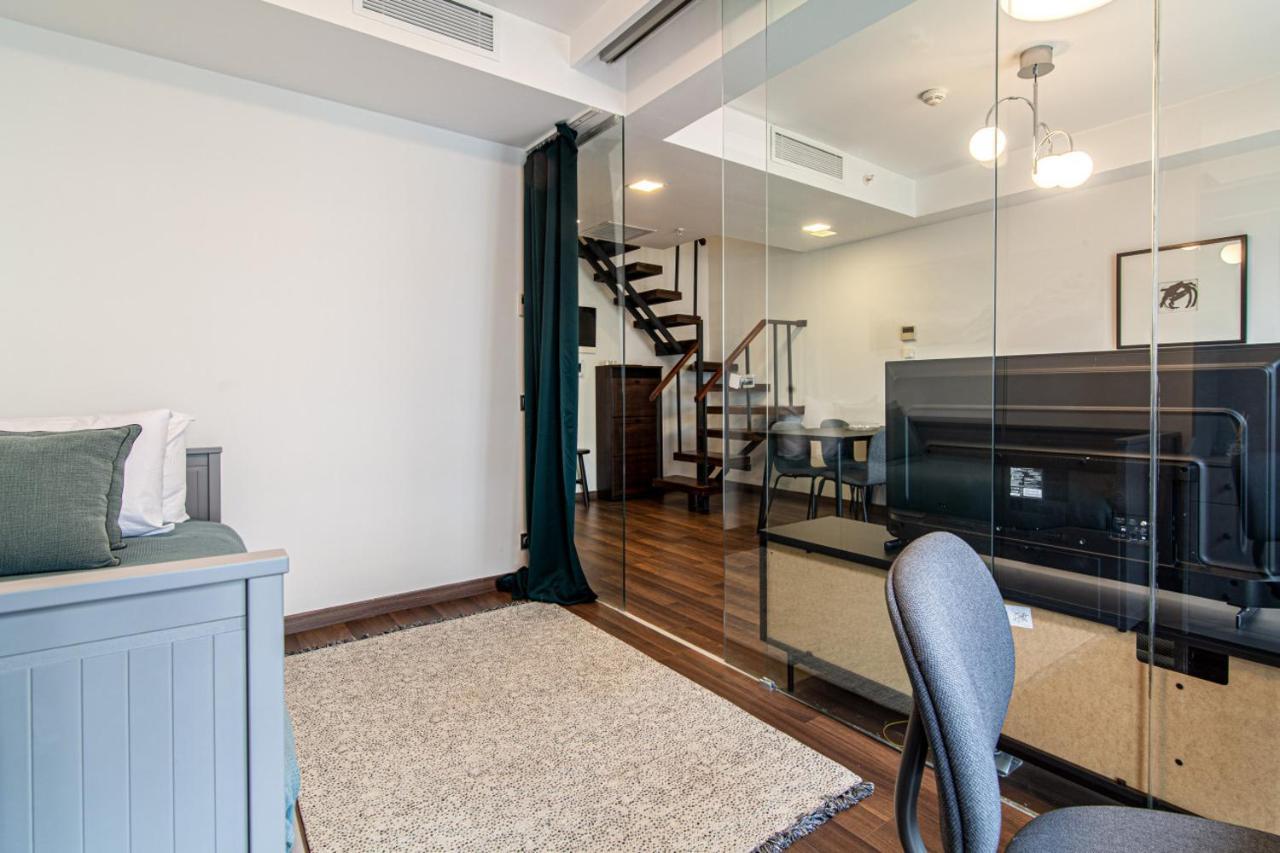 Sleek Residence Flat With Great Location In Sisli Стамбул Экстерьер фото